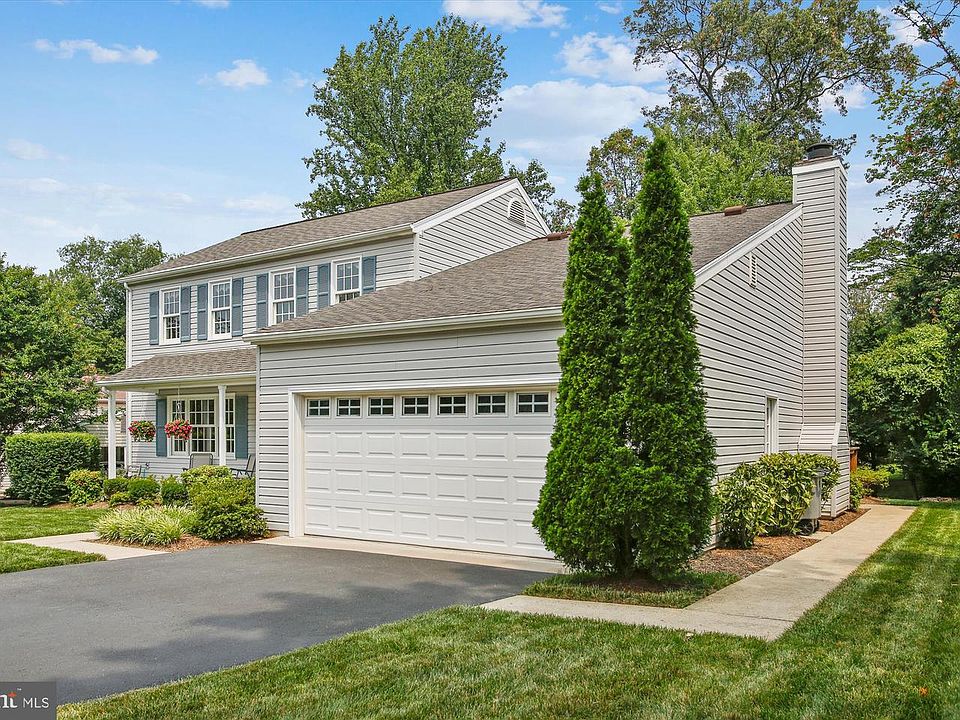 1st image of 2027 Freedom Ln