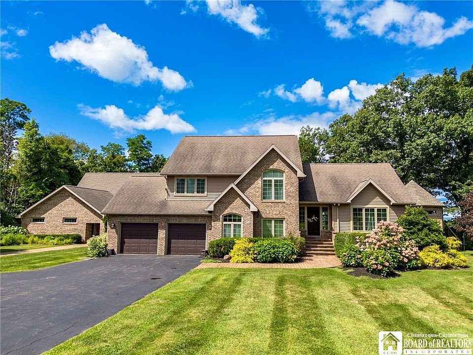 sucked　　　　　　　　　　　　　　　　　　　　　トゥモローランド 5630 Mammoth Ln, Colorado Springs, CO 80927 | Zillow