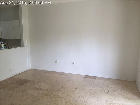 3rd image of 2204 SE 24th Pl #2204