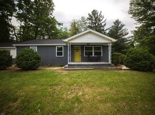 107 Harrison St, Swannanoa, NC 28778