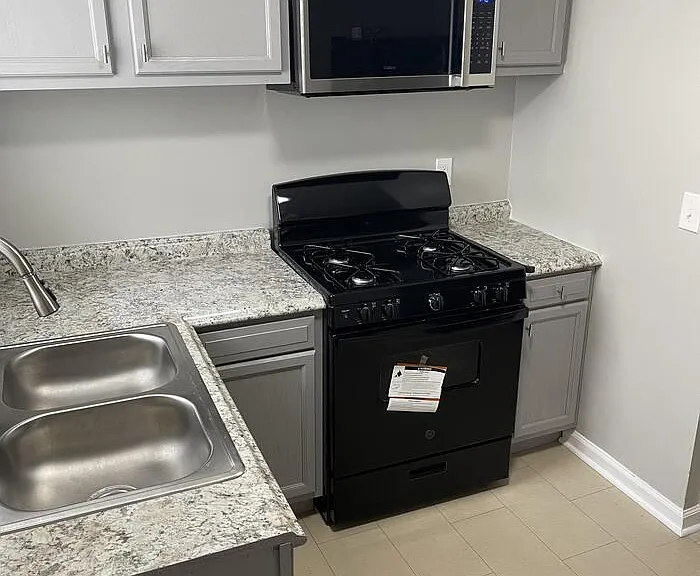 1425 Joseph E Boone Boulevard Northwest D #102 — Photo 6