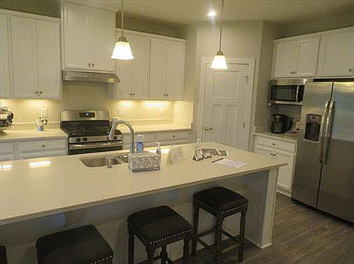 3rd image of 9239 Dentons Tavern Way