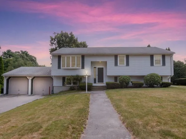 16 Tea St, Stoughton, MA 02072