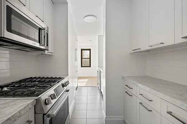 Sold by Corcoran | media 6
