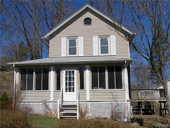 3rd image of 6 Phillips Ln