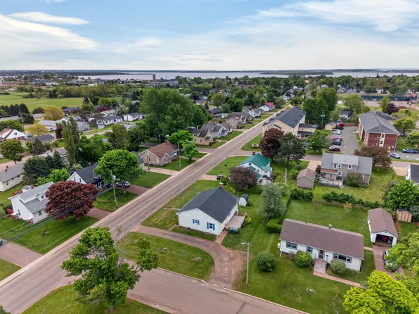 304 Granville St, Summerside, PE C1N 3B2