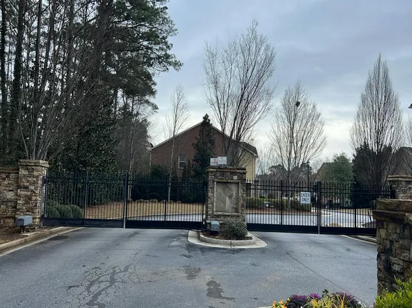 1571 Trailview Way NE, Atlanta, GA 30329