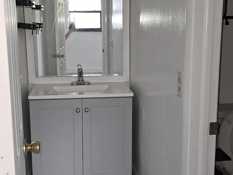 2306 NW 52nd Ave — Photo 4