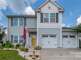 2122 Gillette Dr, Clover, SC 29710