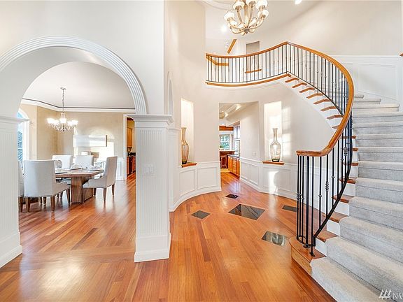 3rd image of 17364 SE 58th St