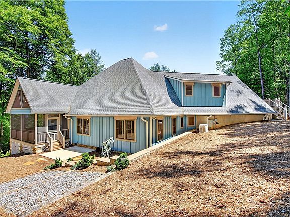 2nd image of 225 Henry's Glen Drive