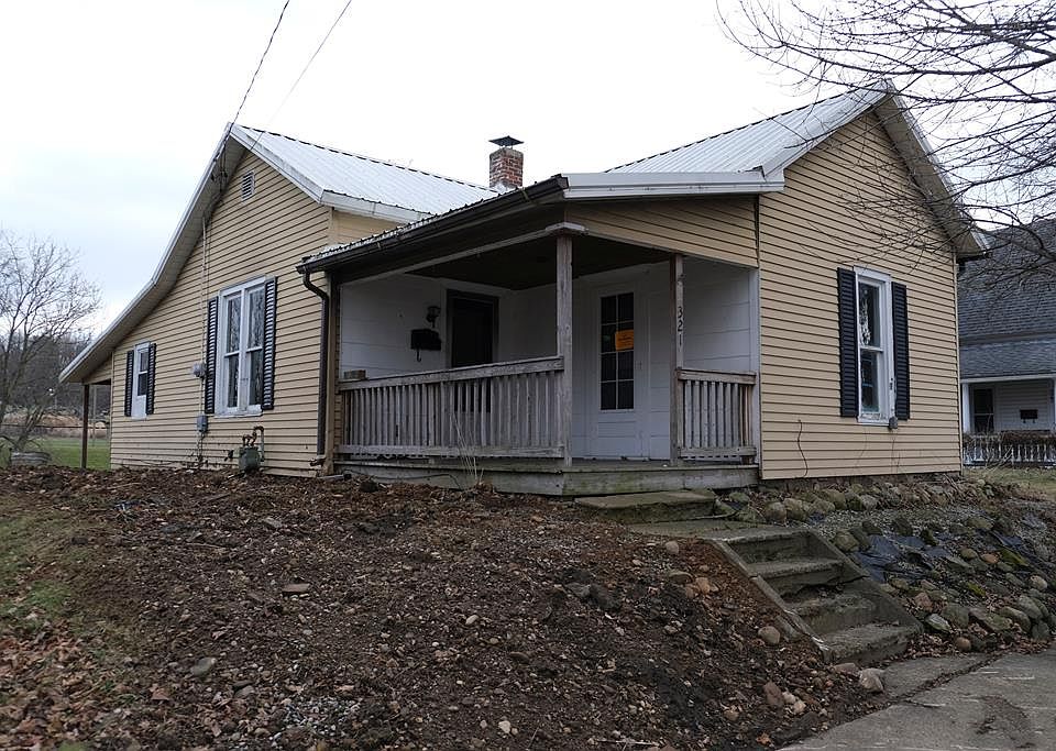 1st image of 321 S Wood St