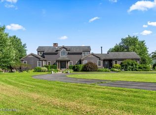 6 Windfield Ln, Troy, NY 12180