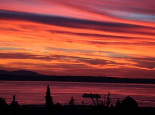 1146 Sea Vista Pl, Edmonds, WA 98020