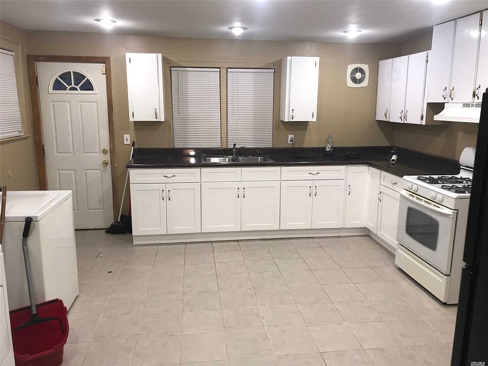 1st image of 17817 145th Ave
