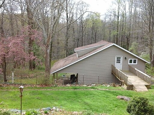 2-story pole barn w/bridge