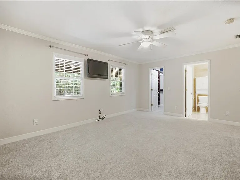 1894 Loma Linda St — Photo 15