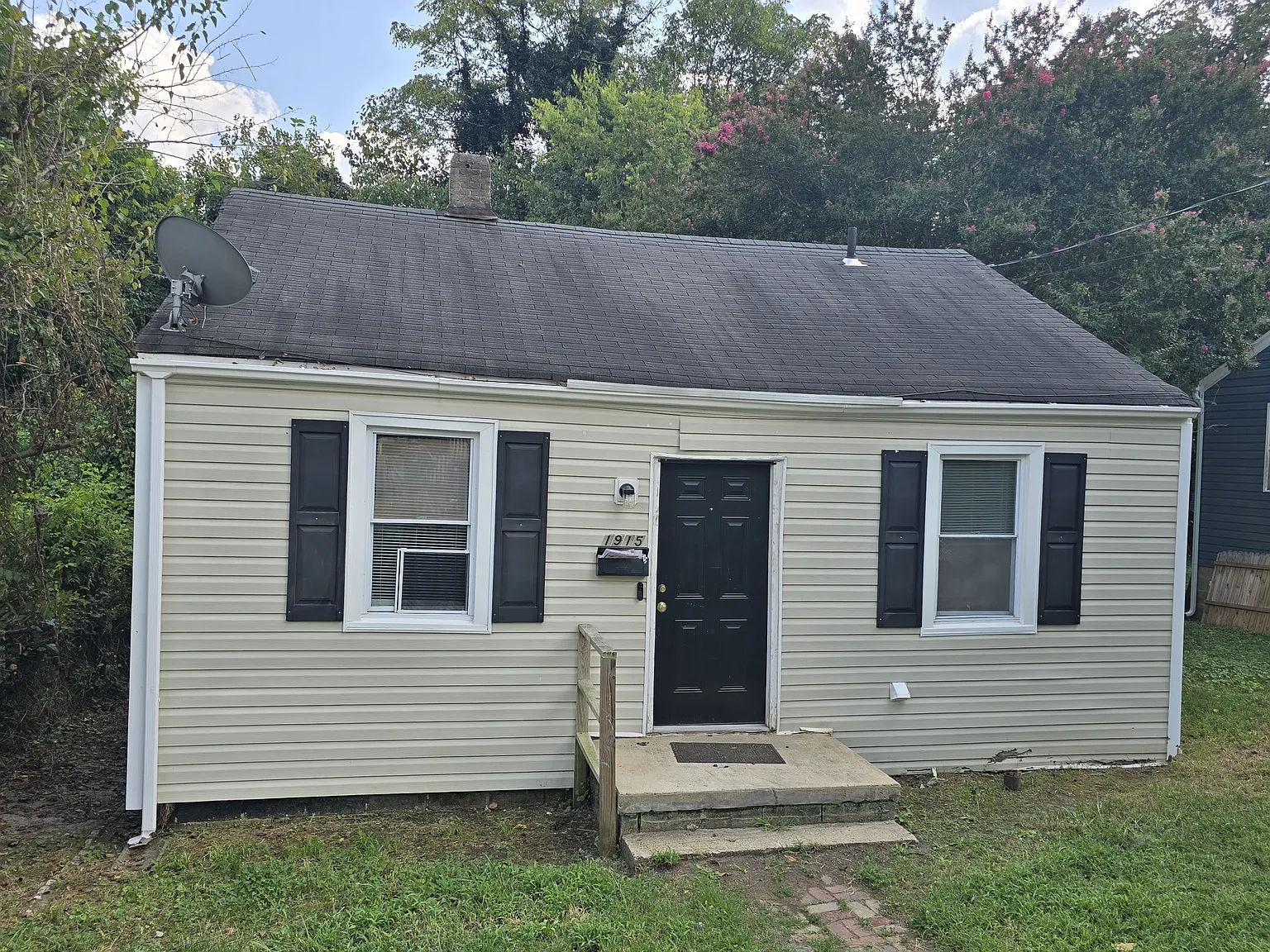 3 bed, 1000 sqft, $1,395 — Photo 2