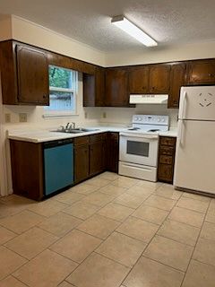 2nd image of 29 Conifer Ct
