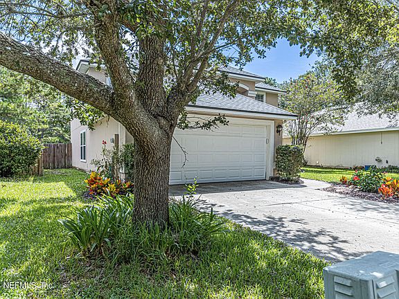 4th image of 1047 MOOSEHEAD Drive