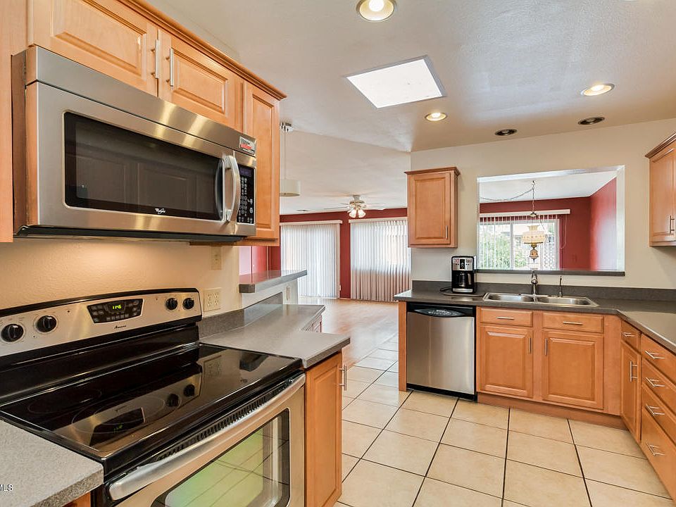 1st image of 9924 W Crosby Cir S