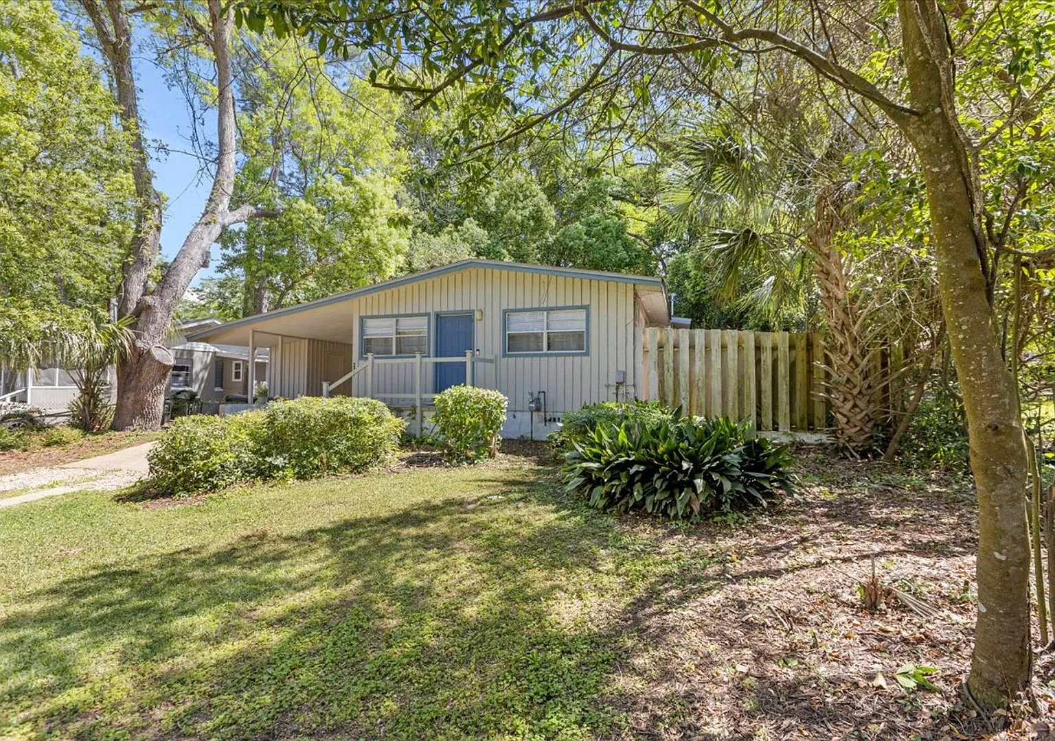 3 Bedroom House Less than a Mile from FSU! Available August 2027 — Photo 3