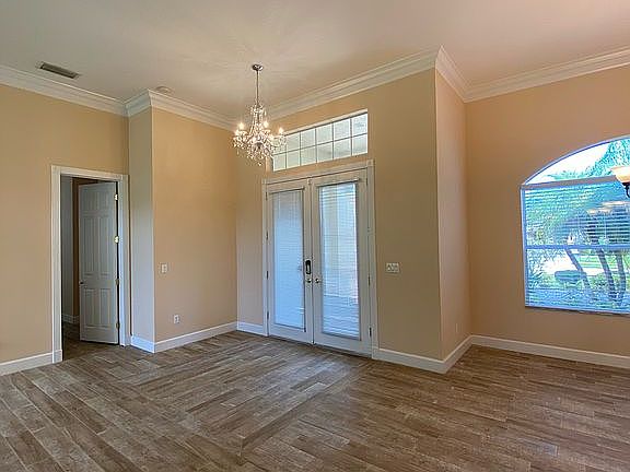 4th image of 6728 Merryvale Ln