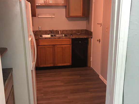 2nd image of 17007 Van Aken Blvd APT 203