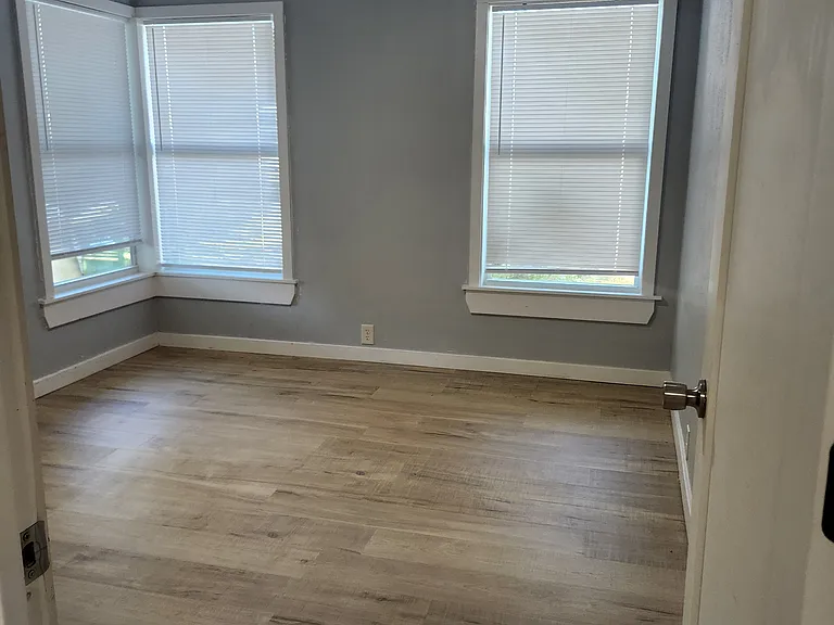west bedroom 2