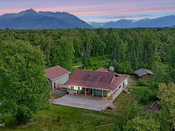 11675 E Soapstone Rd, Palmer, AK 99645