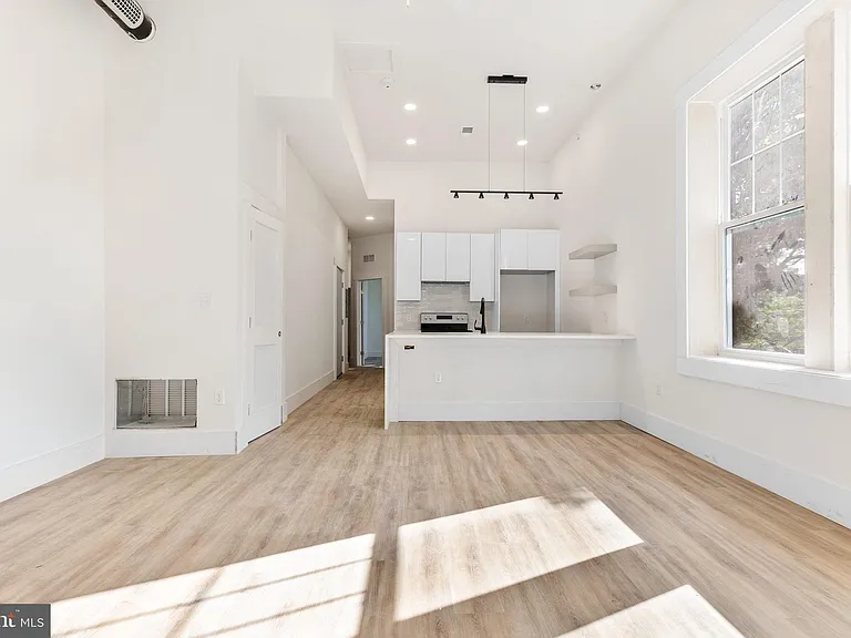 2300 W 17th St #3 — Photo 19