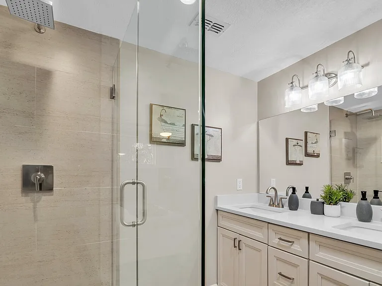11416 Pine Forest Dr — Photo 23