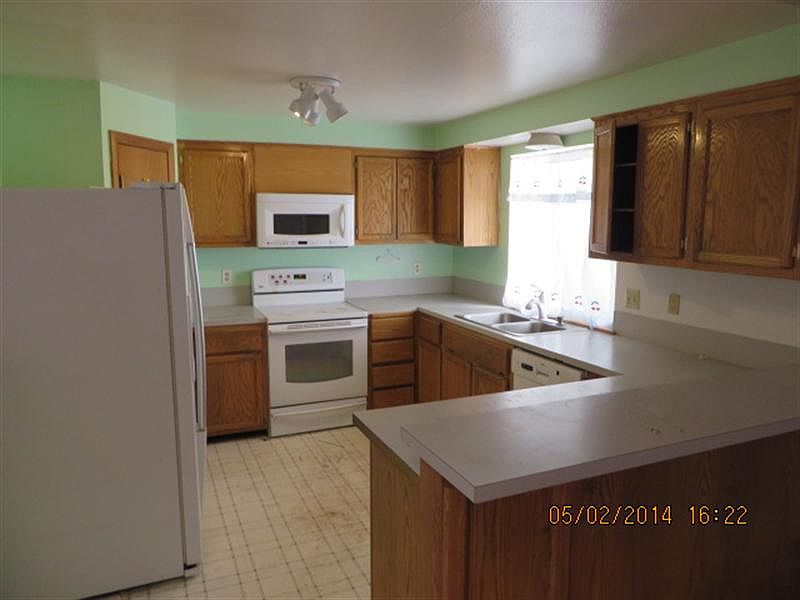 2nd image of 9224 W Zuni Dr
