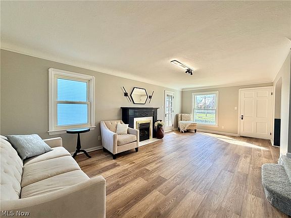 3rd image of 6702 Ackley Rd