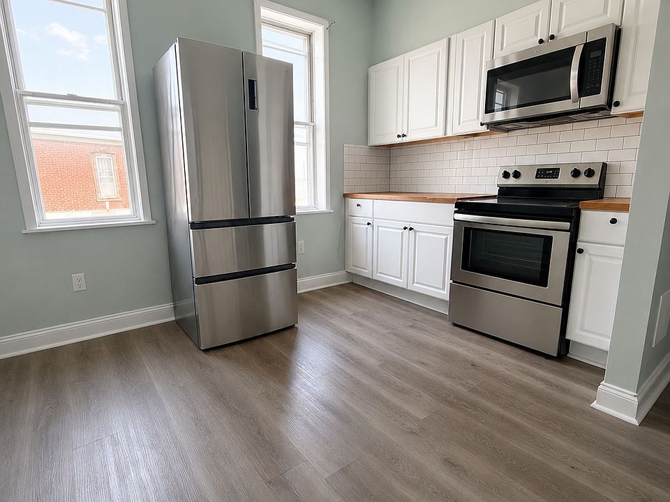 1st image of 3941 N 6th St Floor 2
