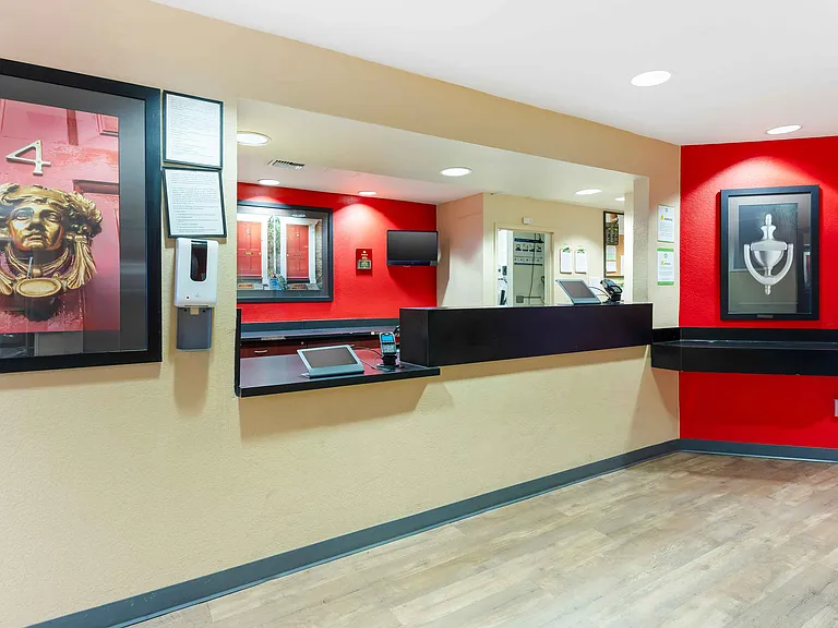 Lobby and Guest Check-in