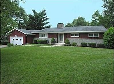 1st image of 3503 NW Oakcrest Dr