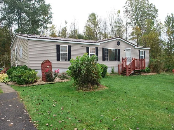 32 Craw Rd, Mexico, NY 13114