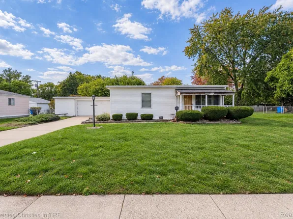 28785 Delton St, Madison Heights, MI 48071