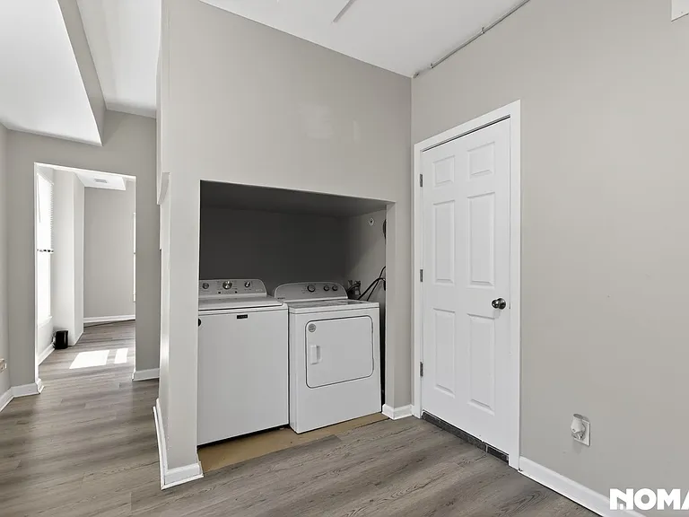 558 Marston St — Photo 18