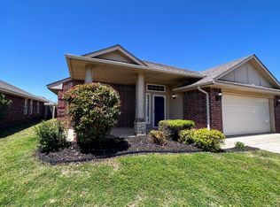 1113 Greenfield Ave, Yukon, OK 73099