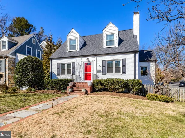 4501 19th St N, Arlington, VA 22207