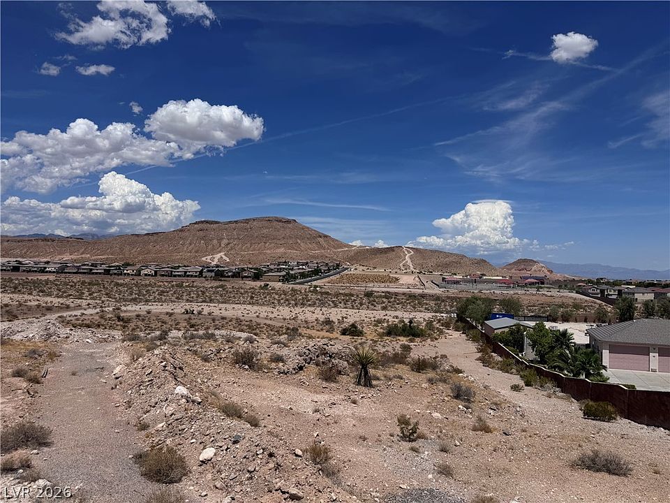 1st image of Pebble Rd