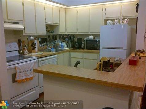 3rd image of 9981 N Belfort Cir #205