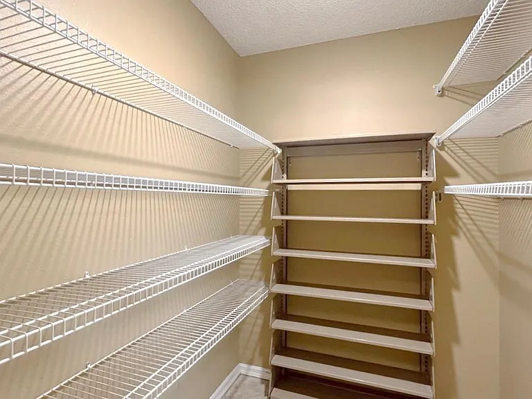 831 Horseshoe Falls Dr — Photo 26