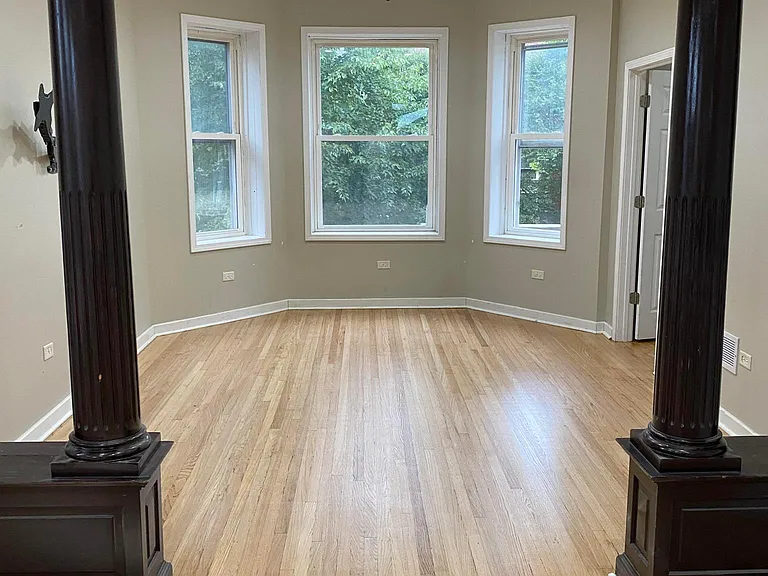 1407 N Springfield Ave #3 — Photo 1
