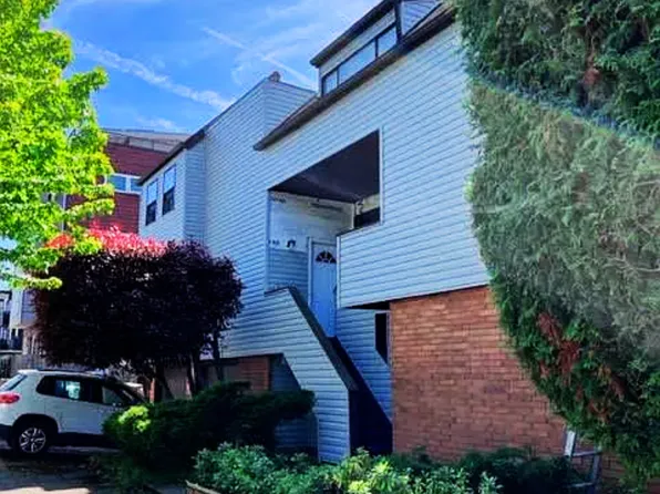 1771 NW 59th St APT 1, Seattle, WA 98107