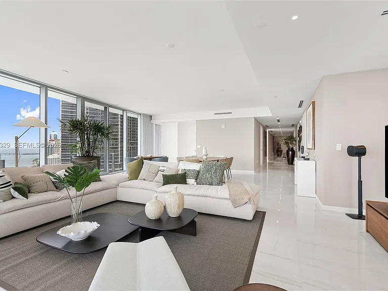 300 Biscayne Boulevard Way #2601E — Photo 71