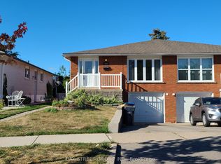 3400 Frobex Ct, Mississauga, ON L5C 2B5