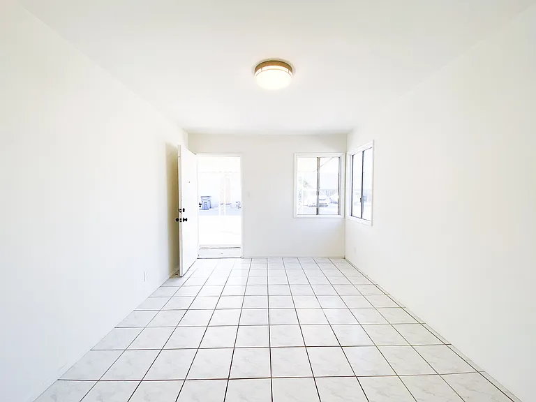 23648 S Main St #23648 — Photo 4